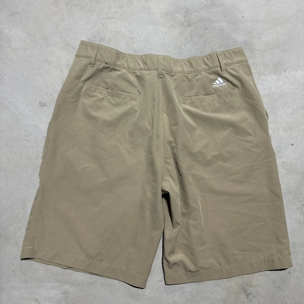Adidas Golf Shorts Men's SZ 36 Khaki Athletic Stretch Shorts Activewear Grippy